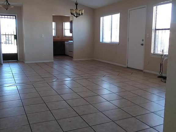 4th image of 1920 Bay City Pl