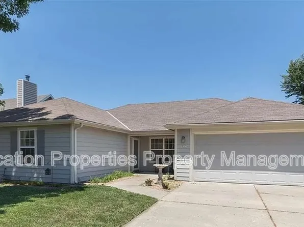 4104 Saddlehorn Dr, Lawrence, KS 66049
