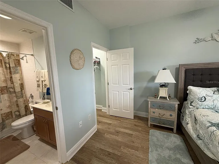 7296 Marathon Dr #402 — Photo 31