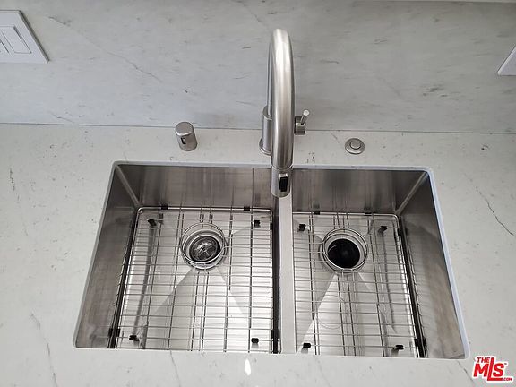 4th image of 1117 S Bedford St APT 203