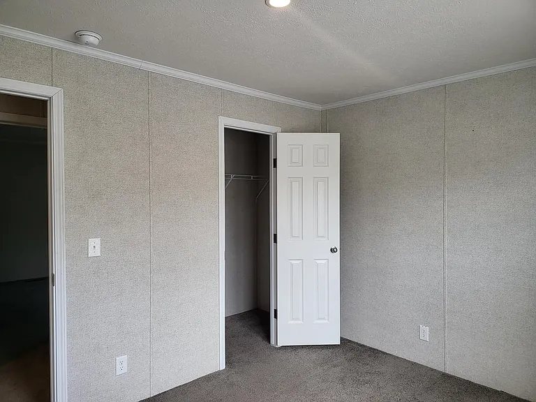 Willowbrook Place — Photo 33