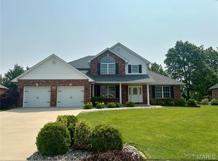 1724 Shadow Rdg, Columbia, IL 62236