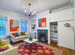 107 Charles St #2L, Boston, MA 02114