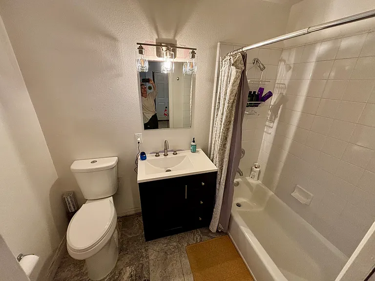 2064 Glasgow Ave — Photo 24