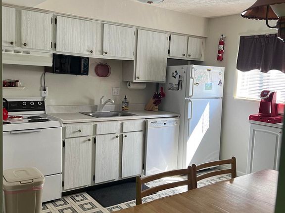 5th image of 145 State Park Rd #B-3