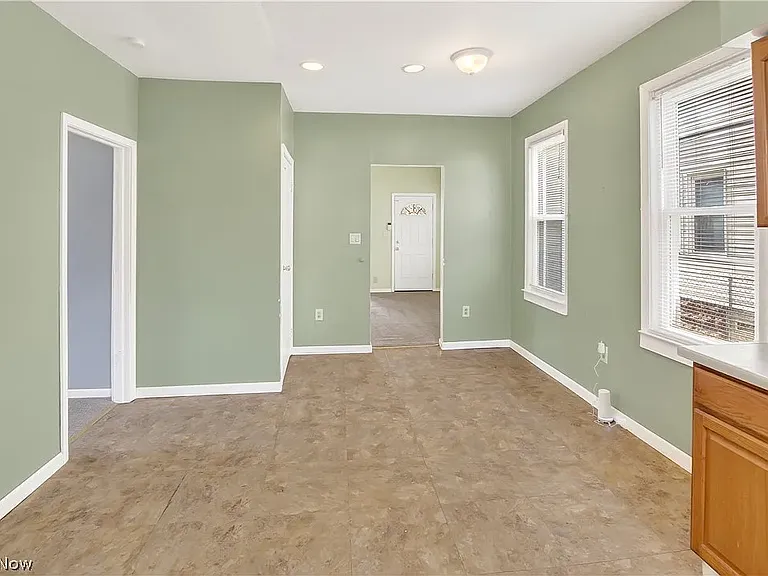 2010 Forestdale Ave #1 — Photo 5