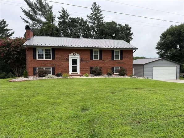 1000 Beaumont Poplar St, North Wilkesboro, NC 28659