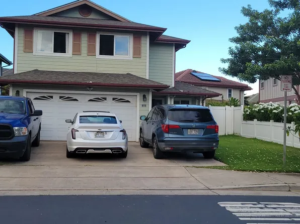 10 W Makahehi Pl, Kahului, HI 96732