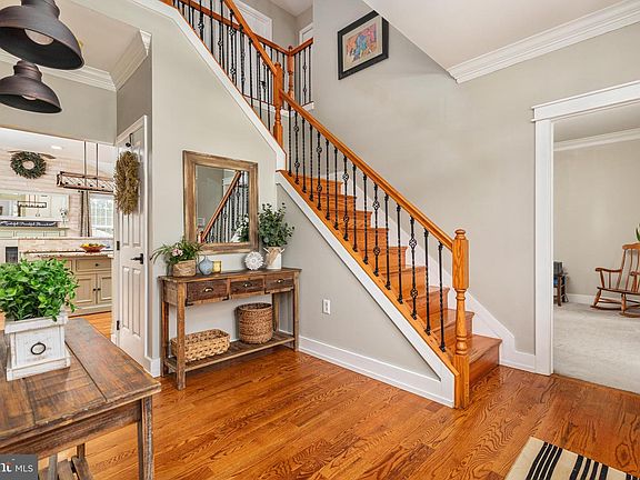 4th image of 236 Shannon Ct