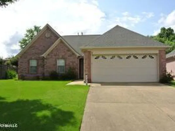 9731 Pigeon Roost Park Cir, Olive Branch, MS 38654