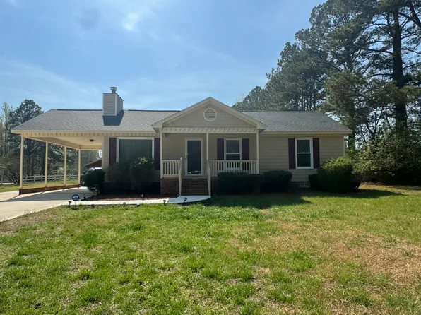 1352 Little Divine Rd, Selma, NC 27576