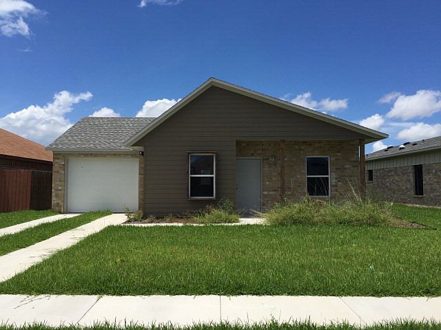1st image of 515 Platano Ln