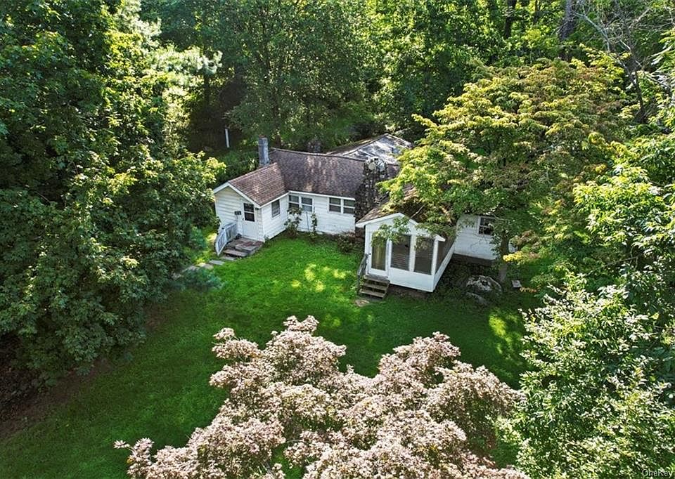 1 Tinny Lane, Central Valley, NY 10917 MLS H6264304 Zillow