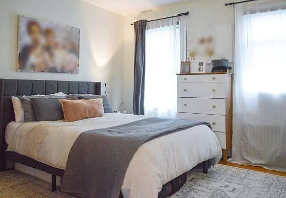 3rd image of 236 Huntington St #2