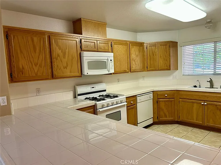 1509 Trinity Ct — Photo 11