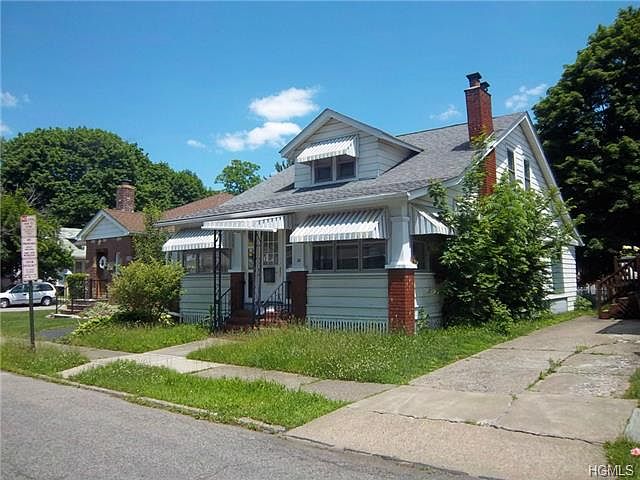 1st image of 26 Roosevelt Pl