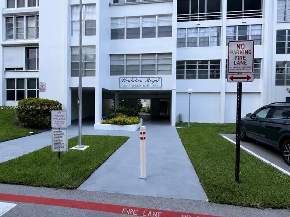 6901 Cypress Rd APT B17, Plantation, FL 33317