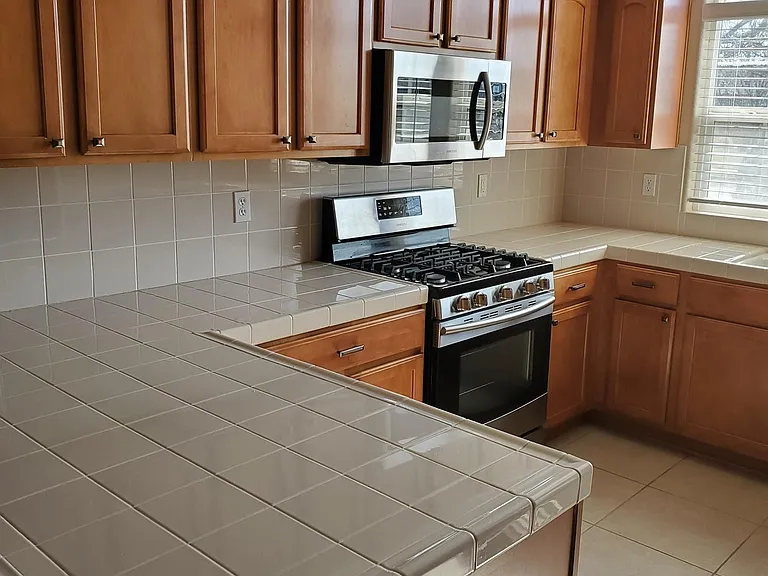 1566 Persimmon St #1 — Photo 7