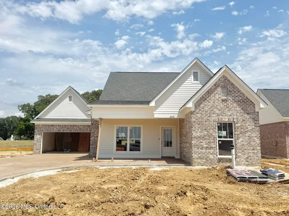 2494 Saint Charles Cv, Southaven, MS 38672