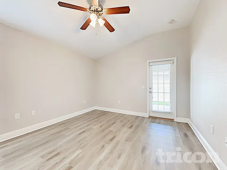 10736 Standing Stone Dr — Photo 14