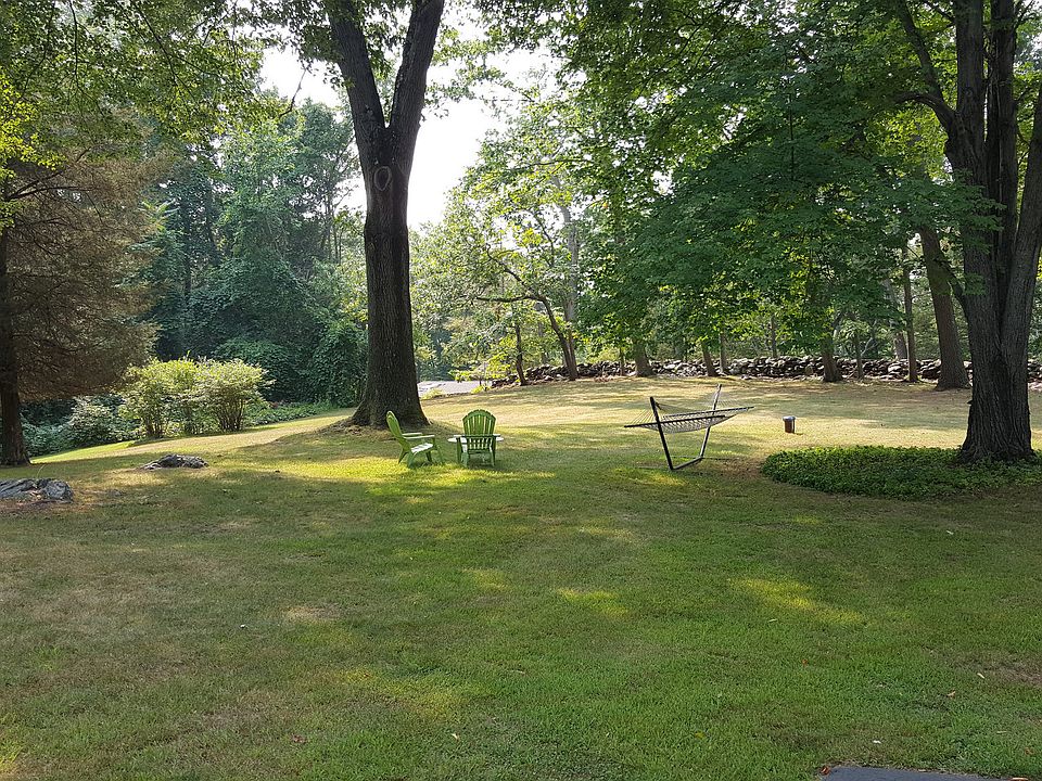 2nd image of 200 Red Root Ln