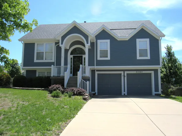 21343 W 119th Pl, Olathe, KS 66061