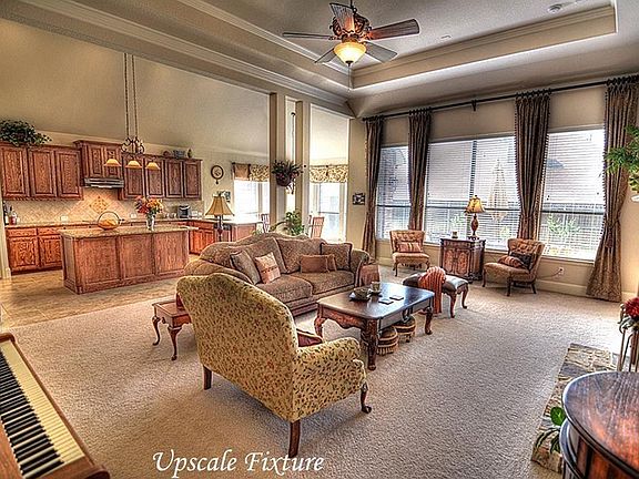 4th image of 805 Moss Cliff Cir