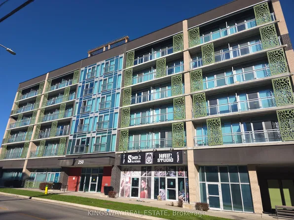250 Albert St #311, Waterloo, ON N2L 0H5