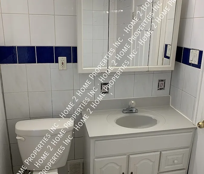 1182 Howard Ave #MAIN — Photo 7