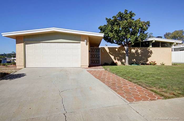 Ideal Corner Lot Location