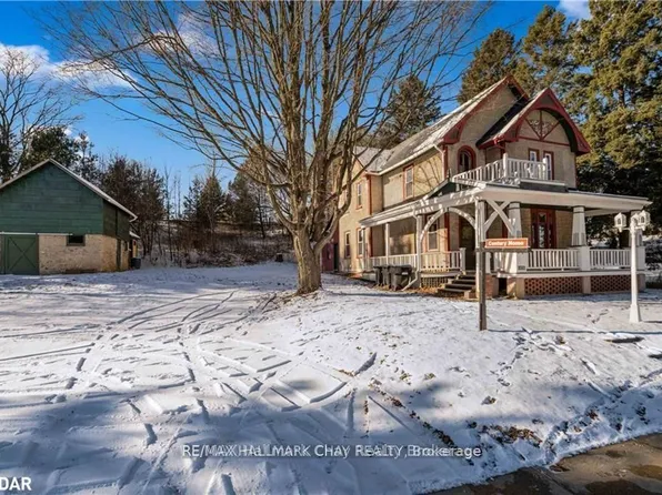 4514 Penetanguishene Rd, Springwater, ON L0L 1V0