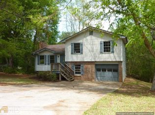 422 Willow Ct SE, Conyers, GA 30094