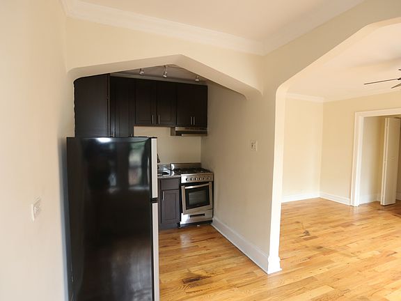 4th image of 4737 N Hermitage Ave APT 302