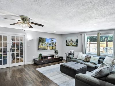 322 NW 187th St, Miami Gardens, FL, 33169
