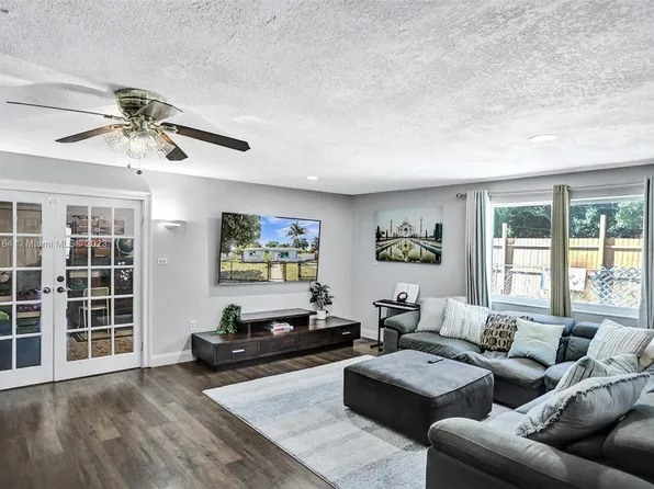 322 NW 187th St, Miami Gardens, FL 33169