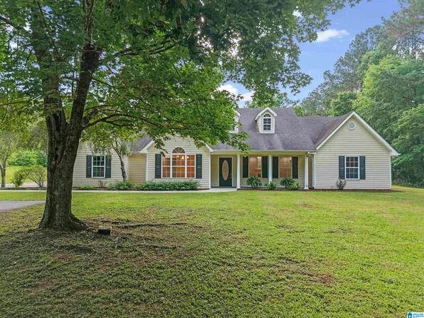 1913 Virginia Ln, Hueytown, AL 35023