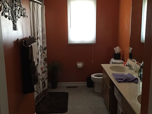 4th image of 9100 Dewberry Ln