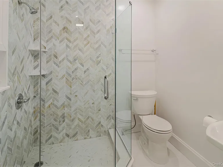 52 Sickles Ave — Photo 29