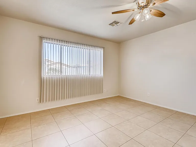 8726 W Bobby Lopez Dr — Photo 15