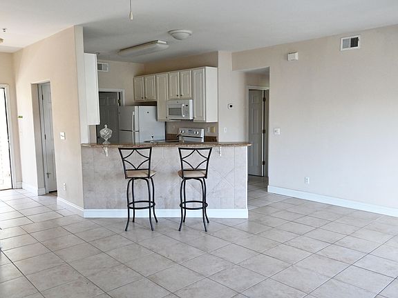 3rd image of 775 Gulf Shore Dr Unit 4107