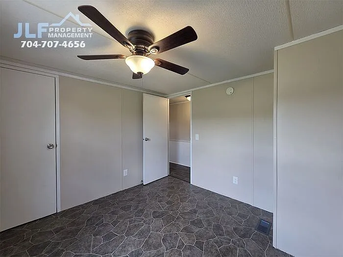 6870 Frankfurt Dr — Photo 12