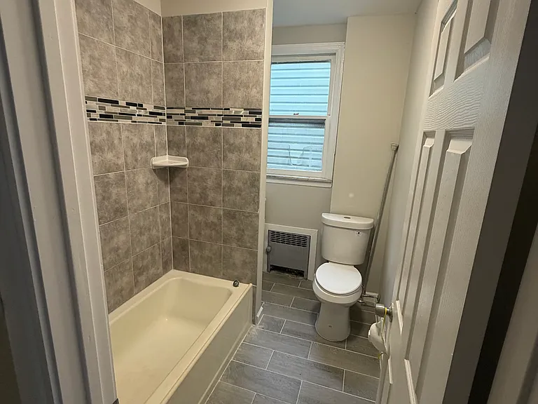 75 Maple Ave #2 — Photo 6