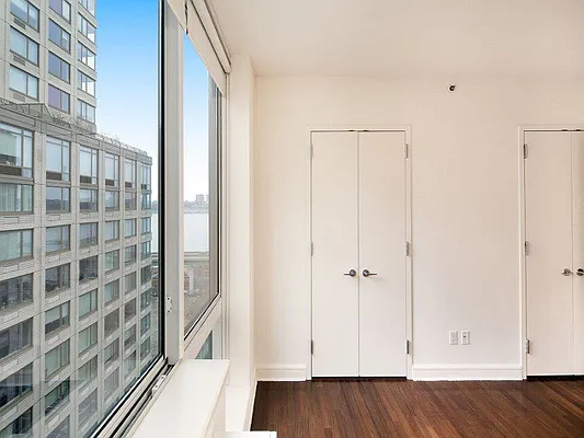 Rented by Sotheby's International Realty | media 26