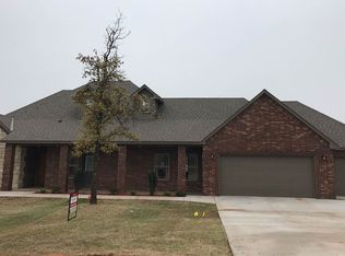 11049 NE Marigold Ln, Elgin, OK 73538