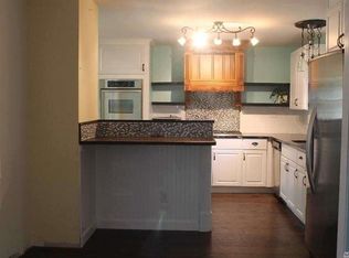 93 N Country Rd, Smithtown, NY 11787