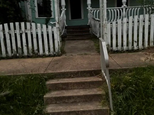 807 E Main St, Winnfield, LA 71483