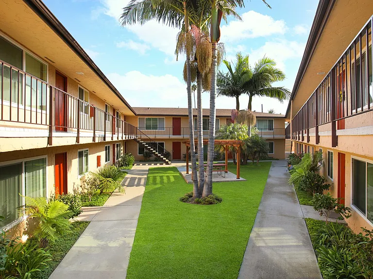 Armada Apartments — Photo 6