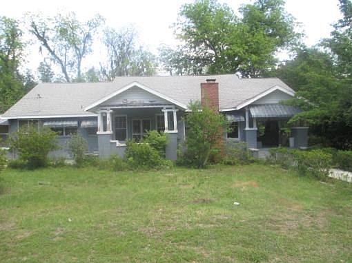 1st image of 402 SE 4th Ave
