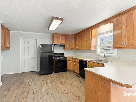 4th image of 2338 Linwood Rd