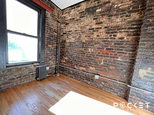 Rented by PocketBroker Inc | media 12